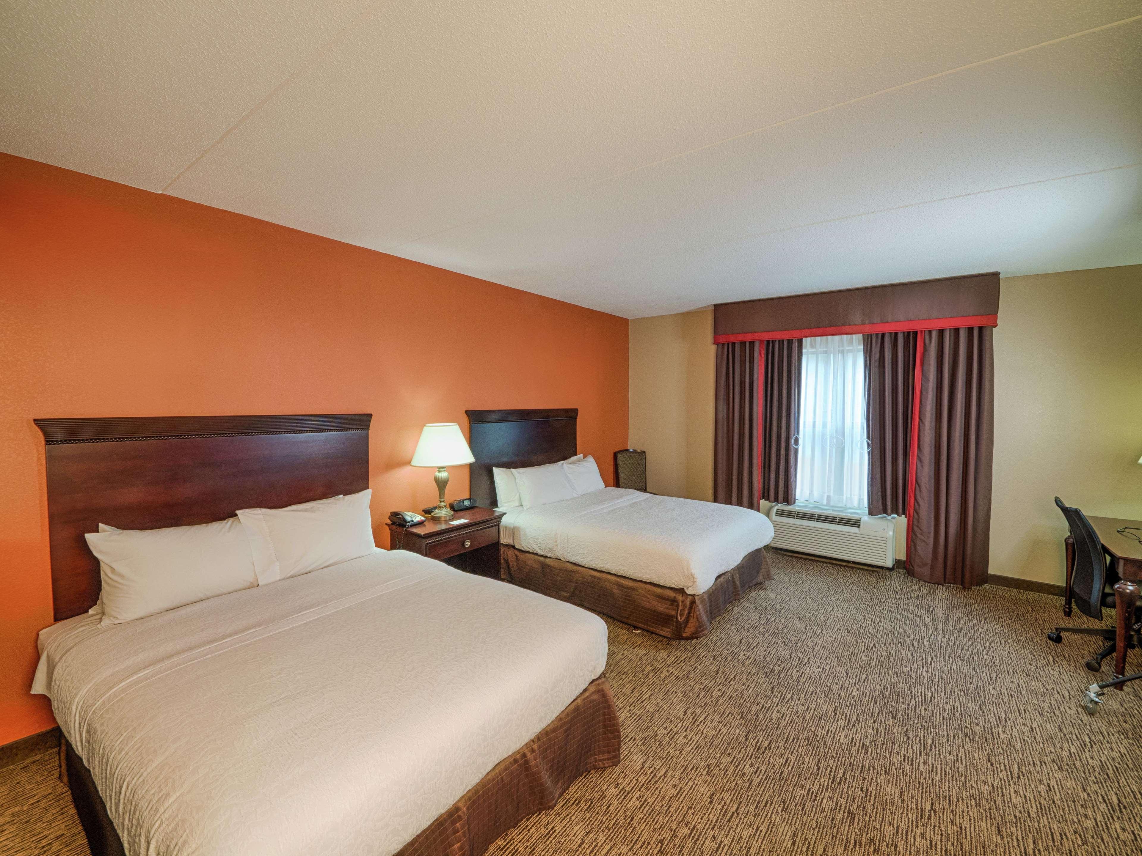 Hampton Spring Fayetteville 3*