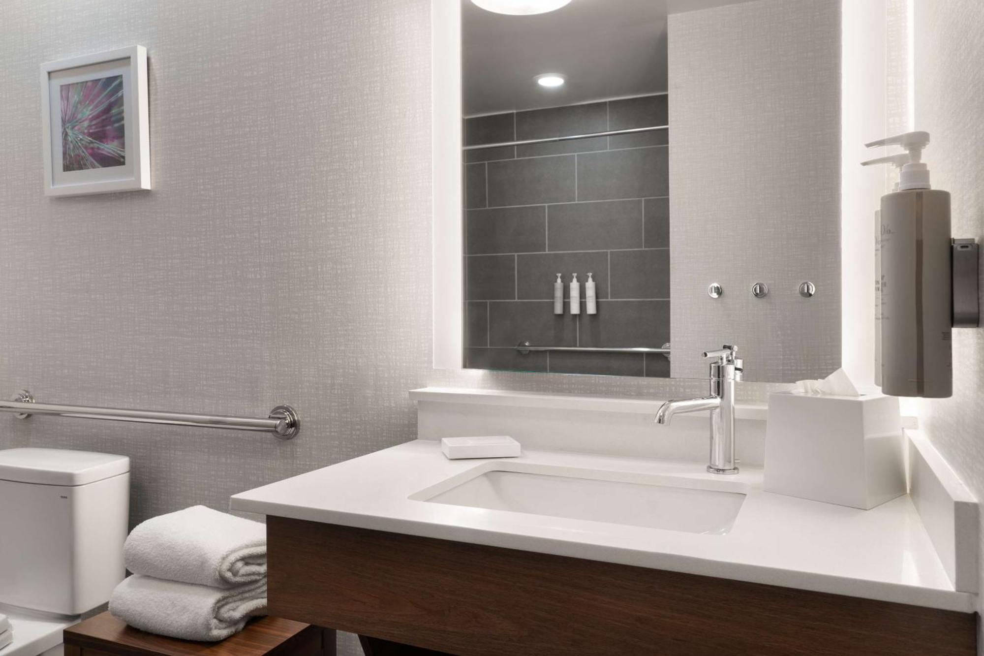 Hampton Spring Fayetteville Hotel