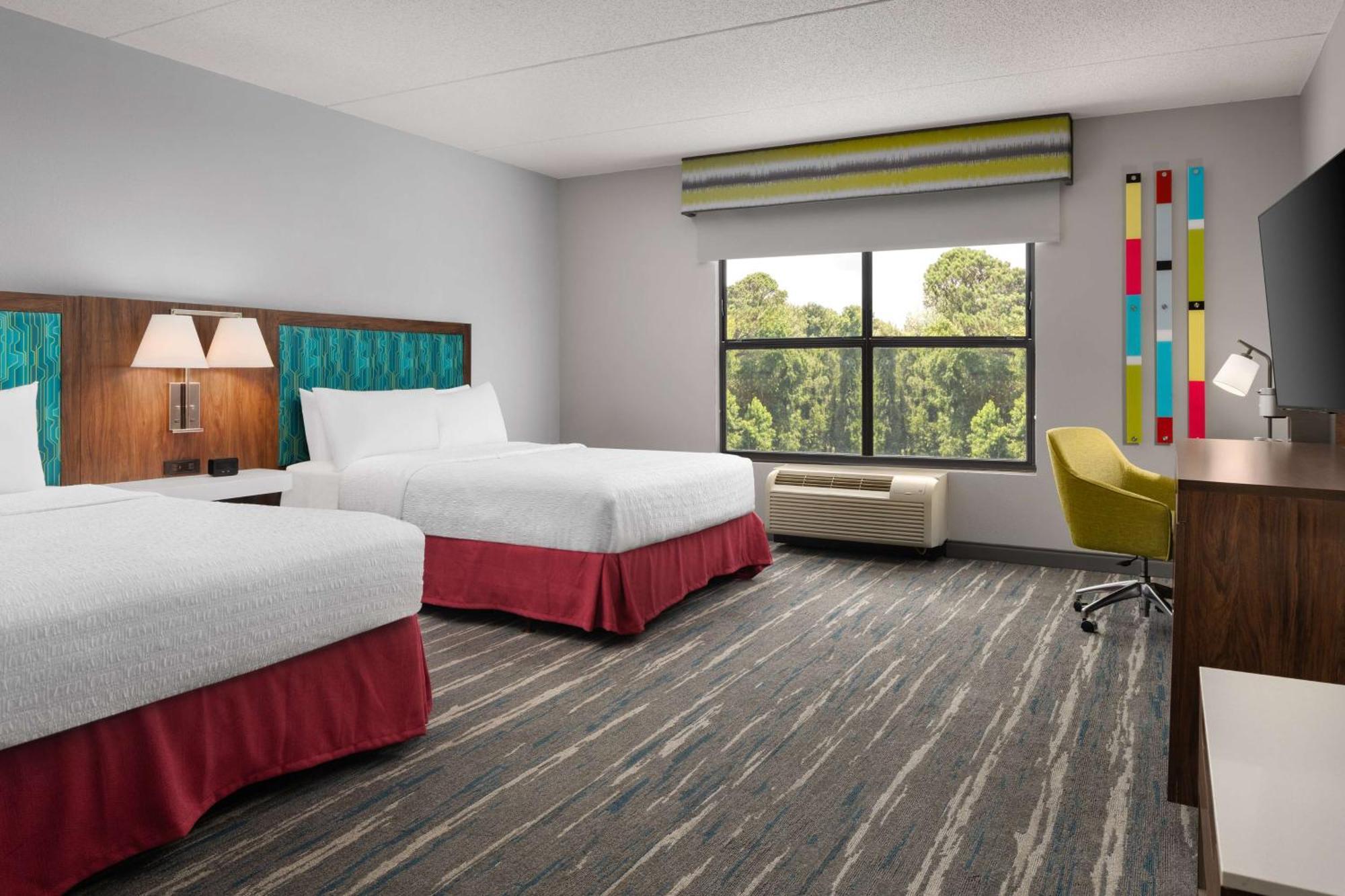 Hampton Spring Fayetteville Hotel 3*