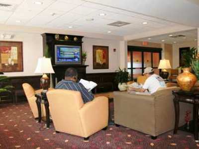 Hampton Spring Fayetteville Hotel 3*