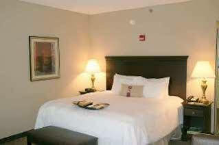 Hampton Spring Fayetteville 3*